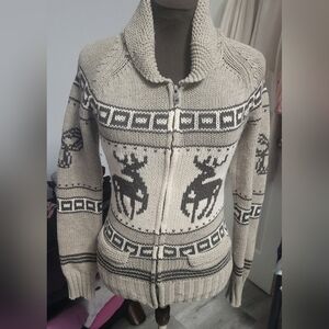 Medium Aritzia TNA Sea to Sky Cowichan Sweater